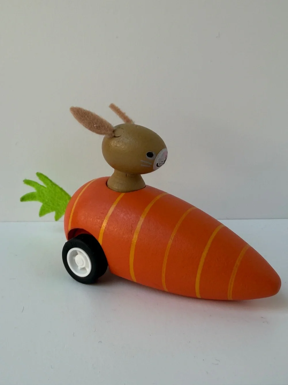 Wooden Toy Bunny Wind-up Carrot Car